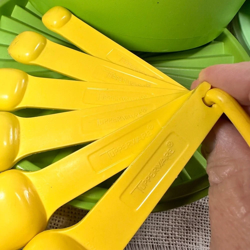 Tupperware vintage kitchen